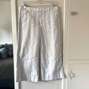Gap wide leg cropped pants